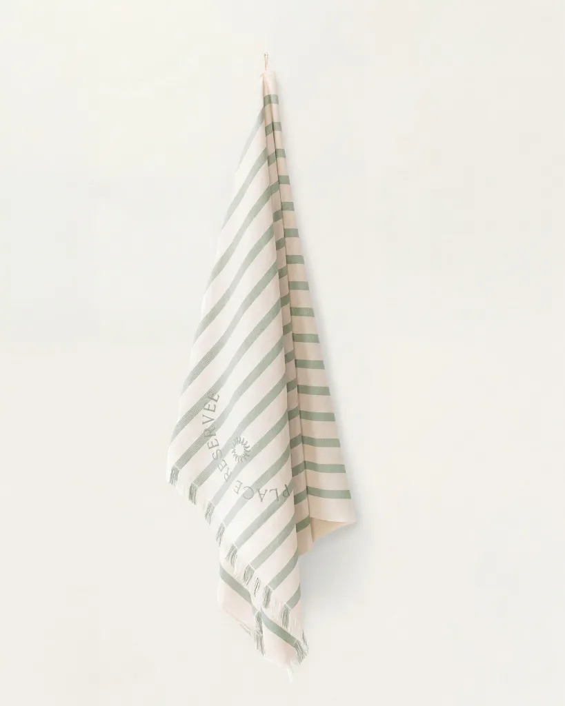 strandlaken-holiday-towel-eucalyptus-7.webp